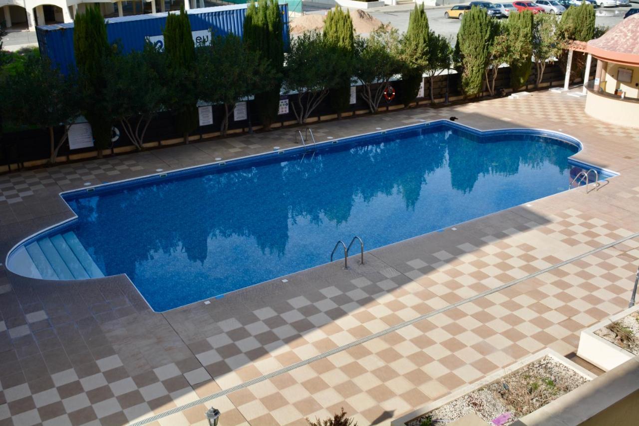 Queens Gardens - Kato Paphos - Next To Kings Ave Mall --- By Yiota Экстерьер фото